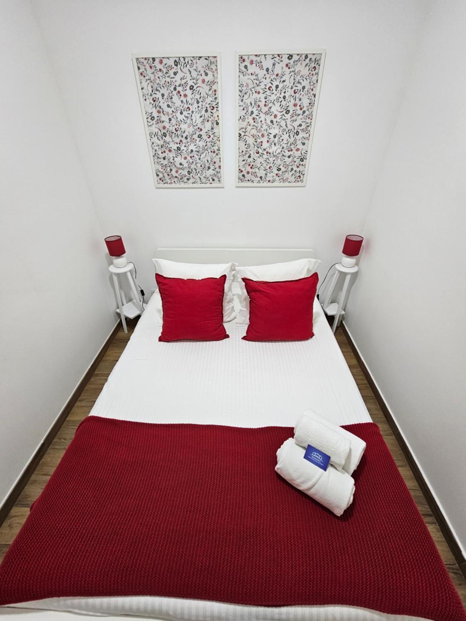 Apartamento Queiros, 6 *